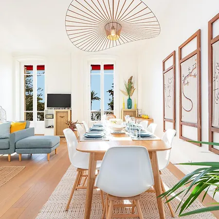 Appartement Regina - Somptueux 3 Pièces - Carré D'or - Vue *