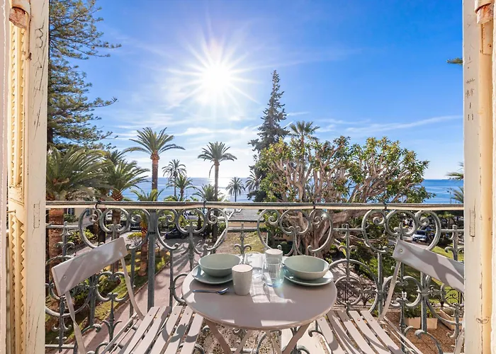 Regina - Somptueux 3 Pieces - Carre D'or - Vue * Menton