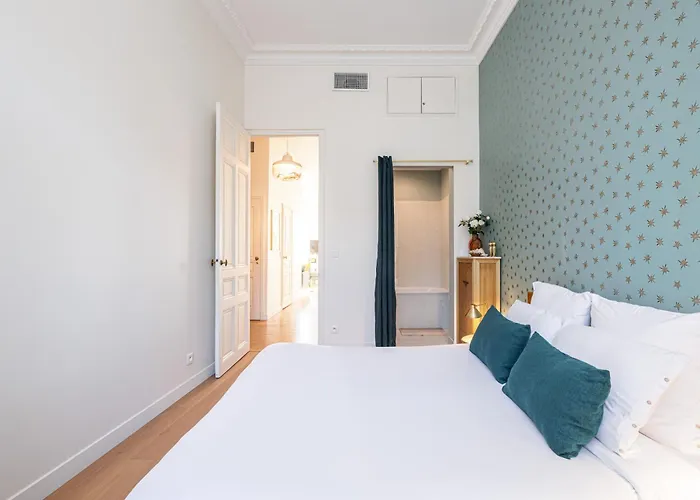 Apartment Regina - Somptueux 3 Pieces - Carre D'or - Vue Menton