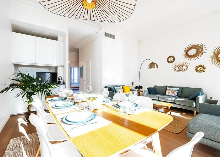 Regina - Somptueux 3 Pieces - Carre D'or - Vue *