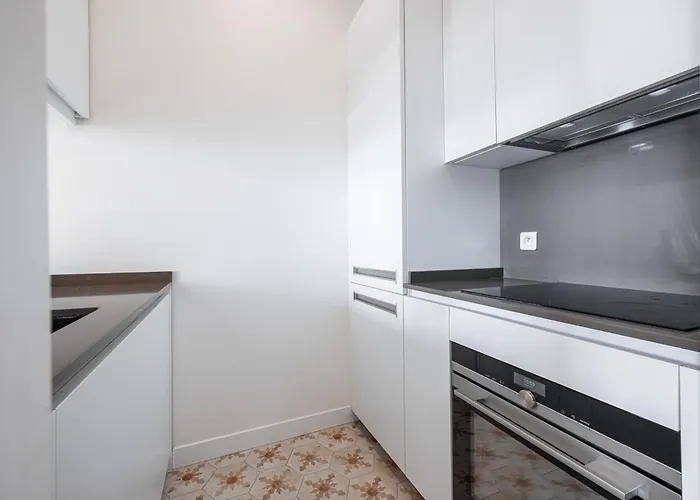 Regina - Somptueux 3 Pieces - Carre D'or - Vue *