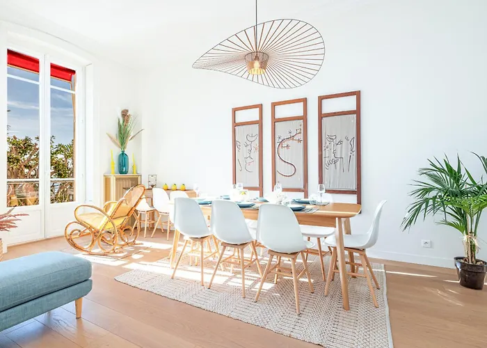 Regina - Somptueux 3 Pieces - Carre D'or - Vue *