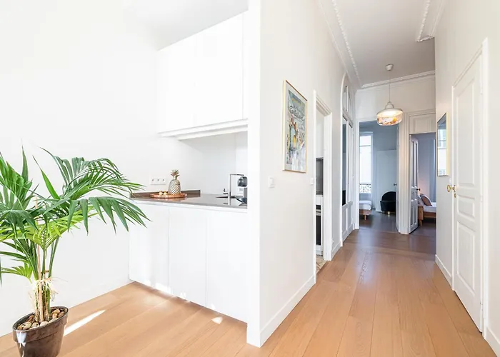 Regina - Somptueux 3 Pieces - Carre D'or - Vue * مينتون